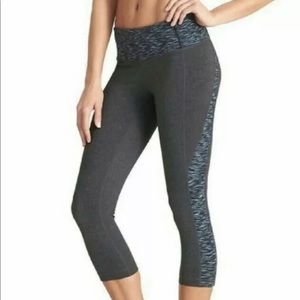 Womens Athleta cropped length leggings size Medium Grey With Blue Accents